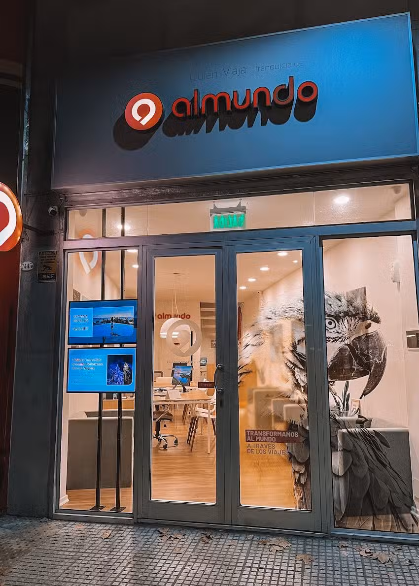 Almundo Barrio Naón