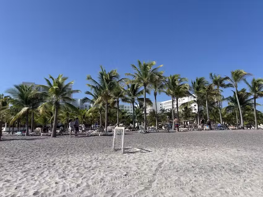 Almundo Parque Leloir