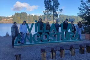 Angostura VIP | Transporte Turístico y Traslados al Aeropuerto – Remisse, Minibus, Combis en Patagonia y Más