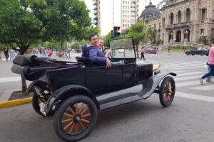 Antique Tour Experience – Excursiones con Autos Antiguos
