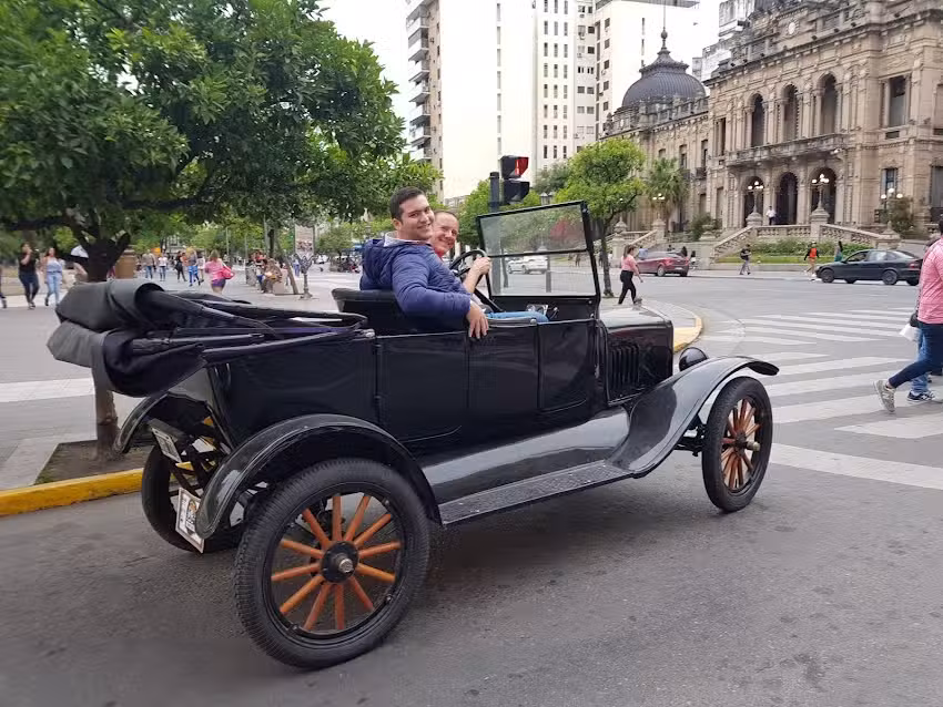 Antique Tour Experience – Excursiones con Autos Antiguos