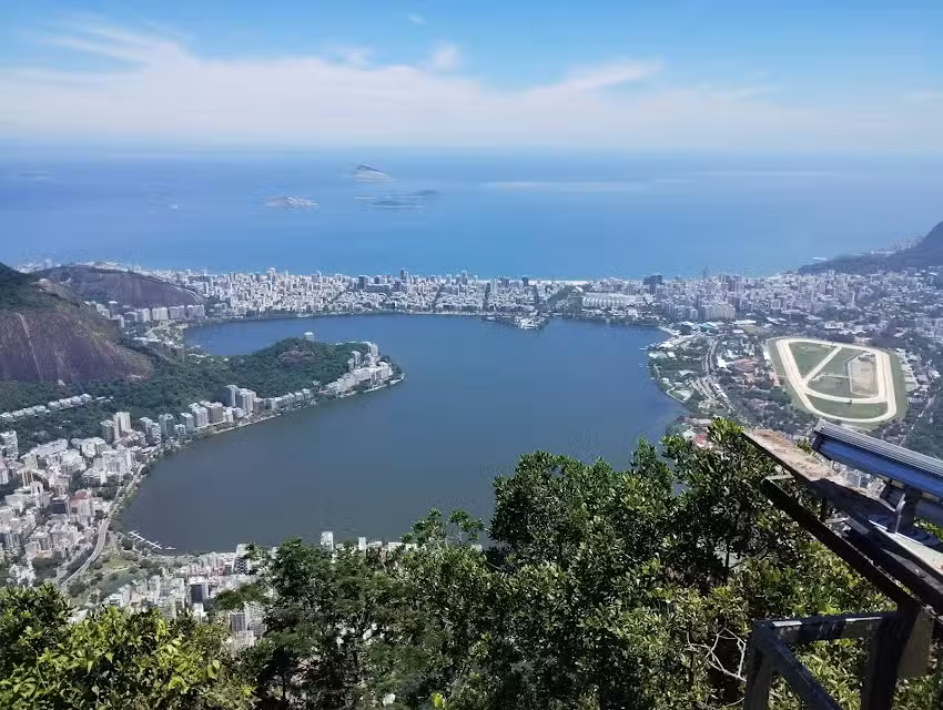 Aterrizar Viajes VCP – Sucursal Alberdi