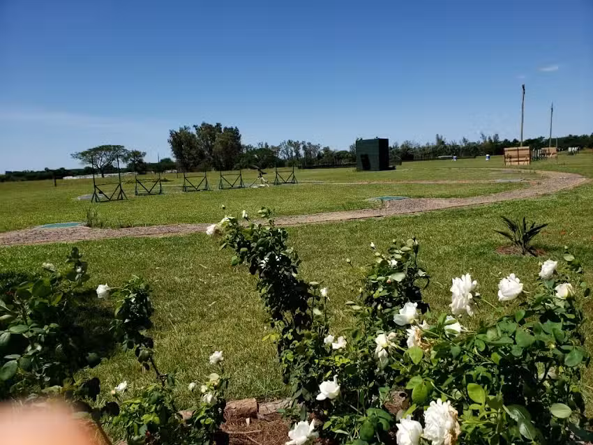 Cabañas y Cancha De Tiro Al Platillo De Cristino