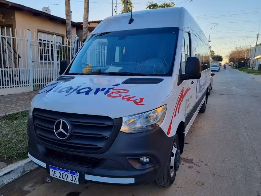 Chajari Bus y Tour