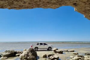 DESERT TRACKS LAS GRUTAS