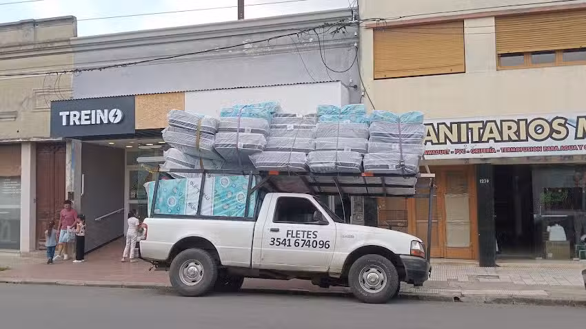 Fletes y Mudanzas Emanuel. /Cosquin