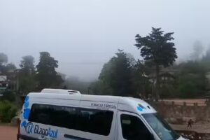 Fra noi El lago azul Excursiones