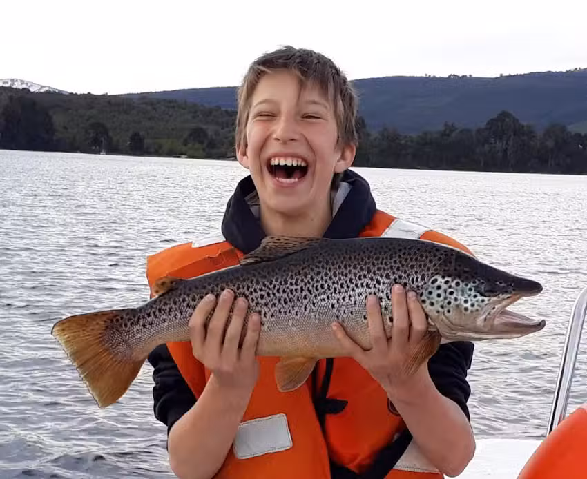 Los Pehuenes Turismo EVT