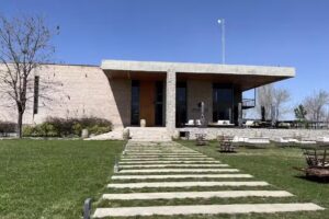 Mi viaje a Mendoza, Agencia de Turismo