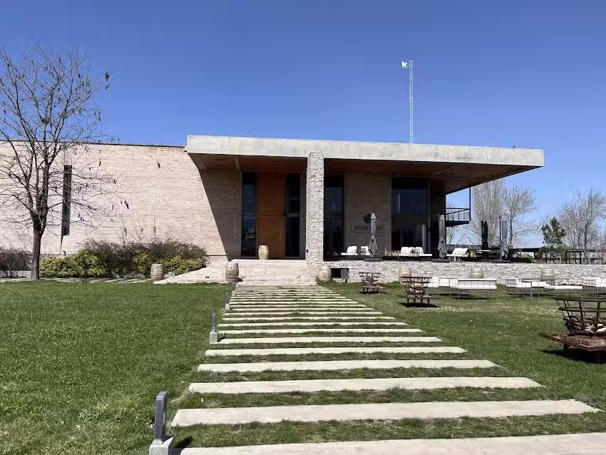 Mi viaje a Mendoza, Agencia de Turismo