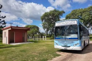 Parada de Colectivo Malvinas Argentinas