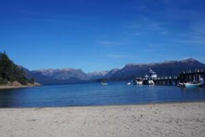 PatagoniaSailing – Yacht Charter – Paseos en Veleros por el Nahuel Huapi en Villa La Angostura