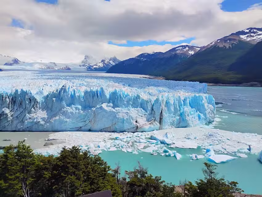 Perito Moreno Kayak Experience – MilOutdoor