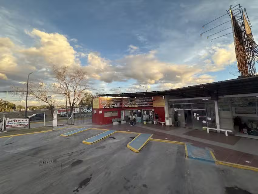 Princes Terminal Cruce Varela