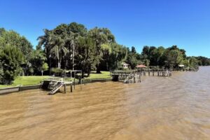 Río tur catamaranes