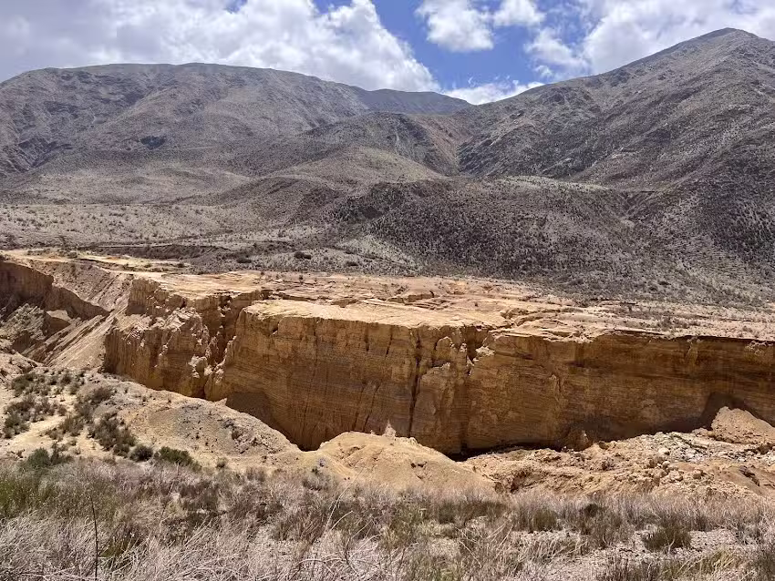 Salir del Cráter, Excursiones, Mina La Mejicana, Cañón del Ocre, Laguna Brava