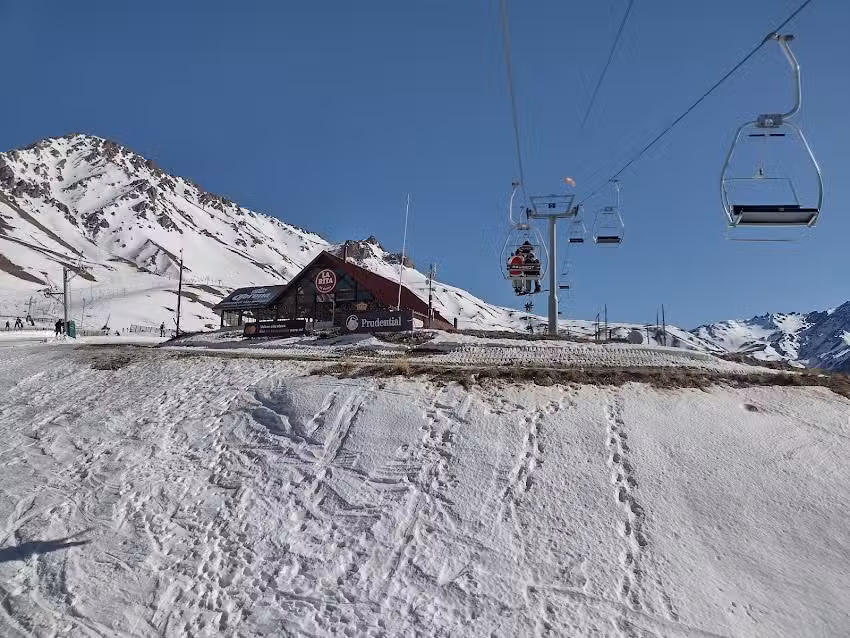 SARVAL TRAVEL cba (Turismo Multidestino)….. + PURA NIEVE (alquiler de ropa, esqui y snowboard)…. /// Grupo SNOWFLAS SRL