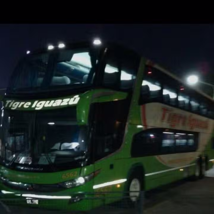 Tigre Iguazú / Via Bariloche / Via Tac