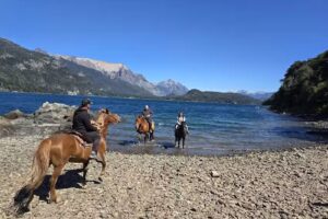 Tom Wesley Cabalgatas