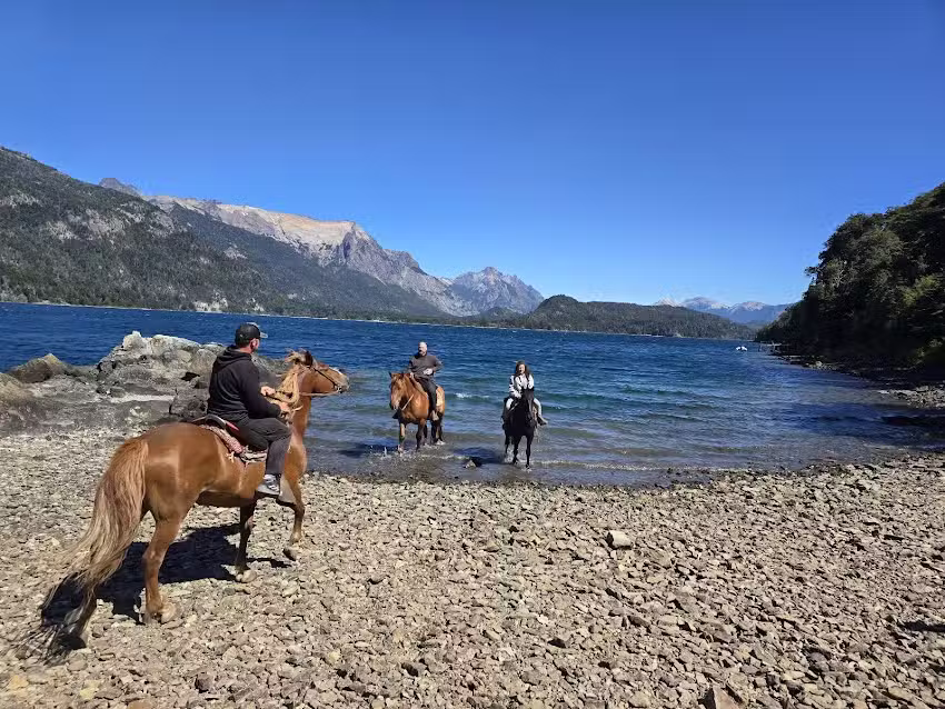 Tom Wesley Cabalgatas