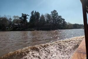 Turismo Fluvial Lucía Victoria