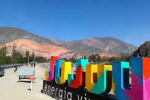 Turismo » LA LINDA «