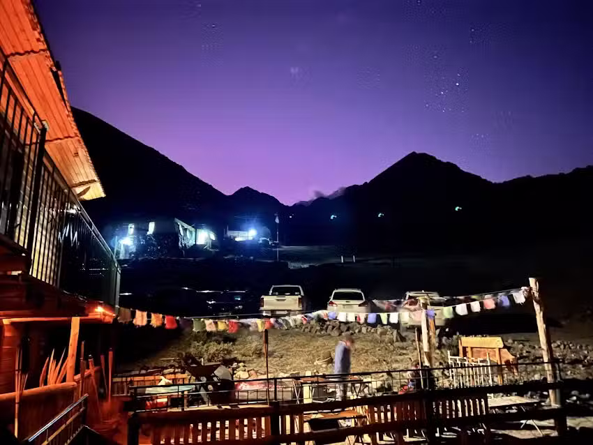 Vía Libre – Trek & Climb